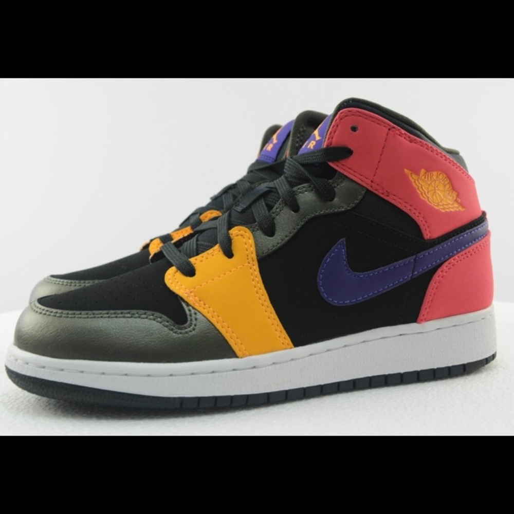 Air Jordan 1 Mid GS